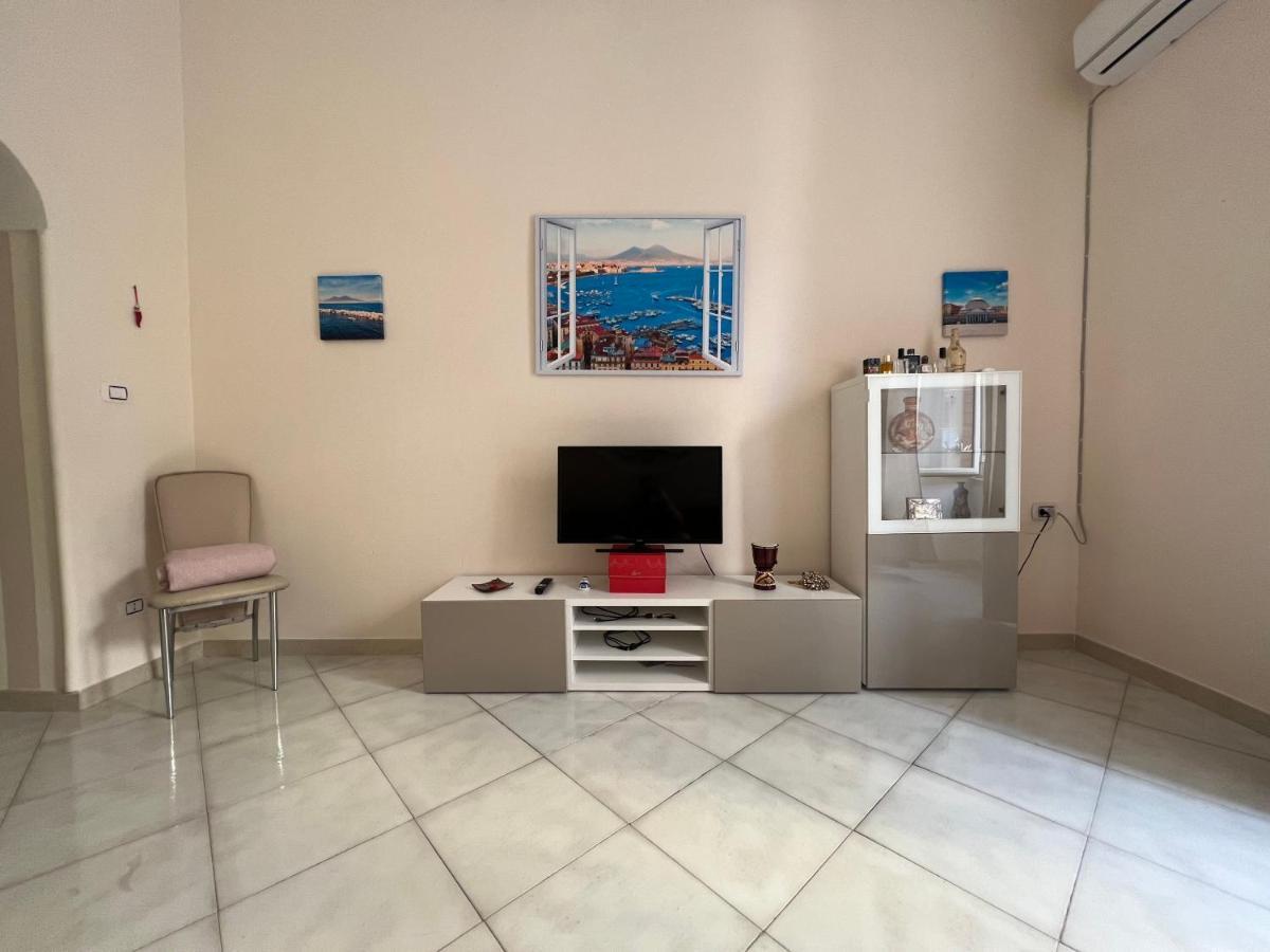 Ferienwohnung La Finestra Di Fronte Neapel Exterior foto